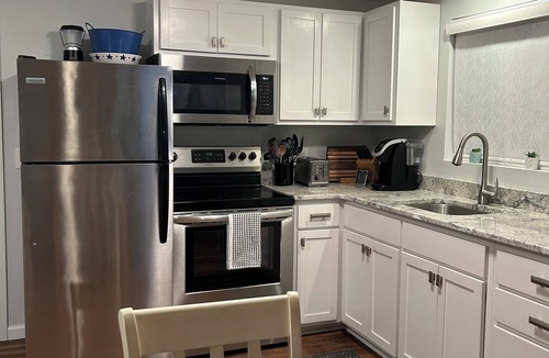 Hillsdale Cottage | Lake front cottage on all sports Bear Lake in Hillsdale, Michigan