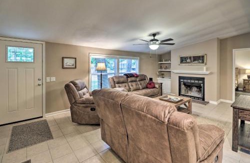 Piney House | Lake Hamilton Home w/Dock: 8 Mi to Hot Springs NP