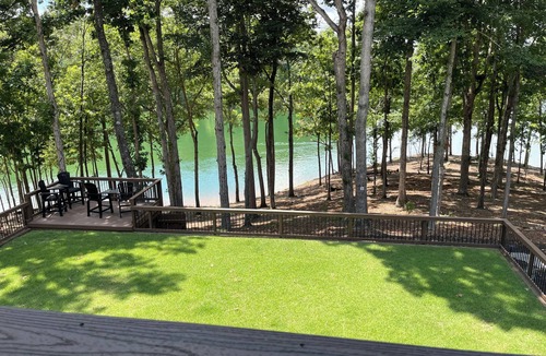 Gainesville House | Lake Home Sleeps 10+ Game Rm, Fire Pit and Dock