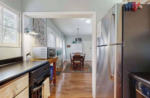 Waynesville House | Lake Junaluska Cottage w/Kayaks, Fire Pit & Screened Porch