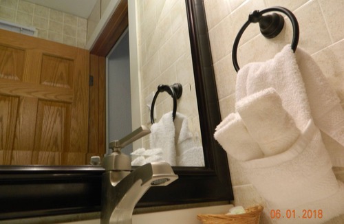 Whitehall Hotel | Lake Land Inn