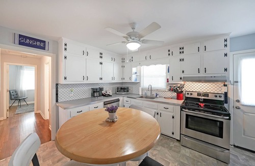 Acworth Apartment | Lake Life C - Apartment in Downtown Lake Acworth