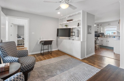 Acworth Apartment | Lake Life D - Apartment in Downtown Lake Acworth