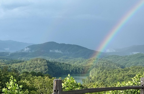 Almond Cottage | Lake & Mtn view, Hot Tub, Near Tsali, Bryson, NOC, Pets Ok