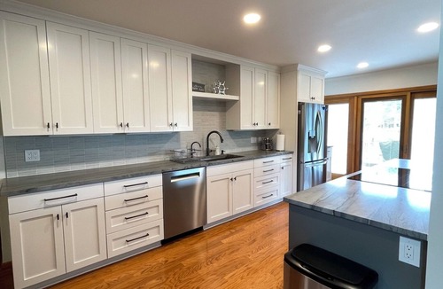 Chapin House | Lake Murray/Chapin - New Kitchen/screen porch on quiet cove with boat ramp, dock