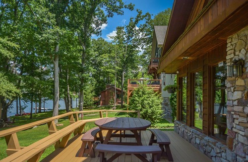 Thayerville Cabin | Lake View by Taylor Made Deep Creek