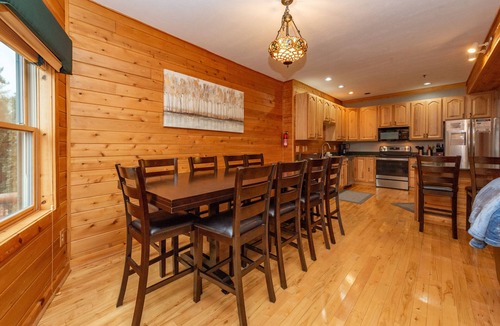 McHenry House | Lakefront Bliss: Hot Tub, Views & Fun