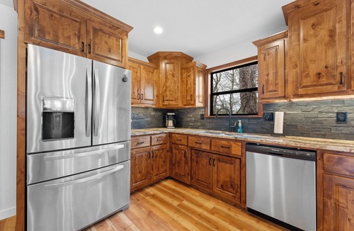 Eagle Rock Cabin | Lakefront Cabin perfect for families