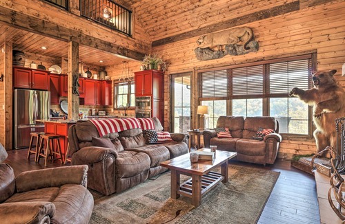 Tazewell Cabin | Lakefront cabin with fire pit, lift down to the dock, hot tub, bean bag toss