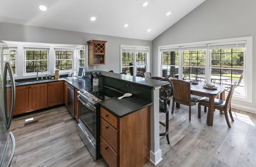 New Tazewell House | Lakefront Escape at Summer Breeze w/Private Dock w/Kayaks