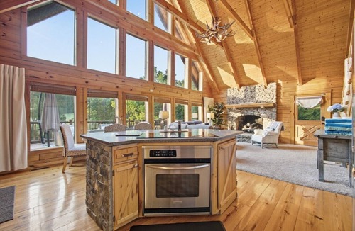Ten Mile House | Lakefront Haven on Watts Bar