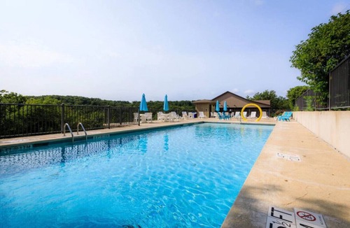 Osage Beach House | Lakefront Home-3BD/2.5BA/Dock/Grill/Firepit/Pool