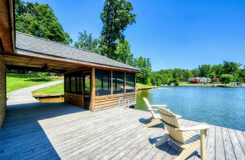 Bumpass Cabin | Lakefront Lake Anna Log Cabin, Views, Dock, Deck