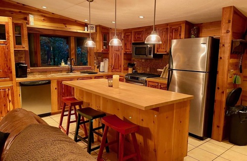 Heber Springs House | Lakefront “Lakehouse Lounge” Heber Springs/Greers Ferry - Kayaks and more