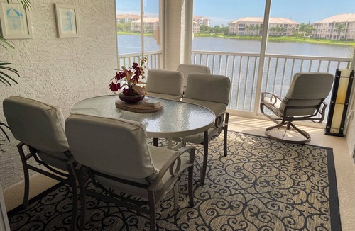 Tropical Cove Condo | Lakefront Luxury
