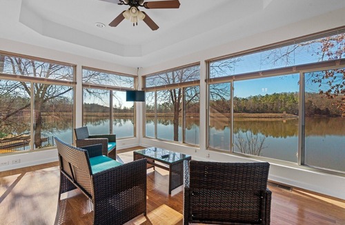 Hot Springs Village House | LAKEFRONT OASIS! TRANQUIL RETREAT AWAITS YOU IN HOT SPRINGS VILLAGE!