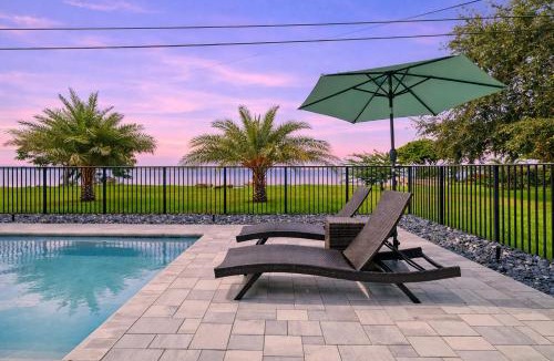 West Palm Beach House | Lakefront Pool Retreat, Near DT & Beach