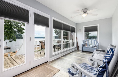 Claremont House | Lakefront, two bedroom, full bath. Relax, swim, kayak & fish on Lake Lookout.