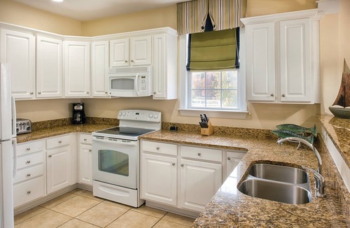 Santee Condo | Lakeside Bliss: 2BR Suite at Wyndham Lake Marion