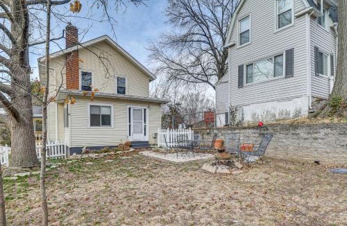Clifton Heights House | Lakeside Clifton Heights Home Near Forest Park