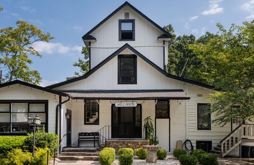 Flat Rock House | Lakeside Mountain Retreat Has Power and Water!