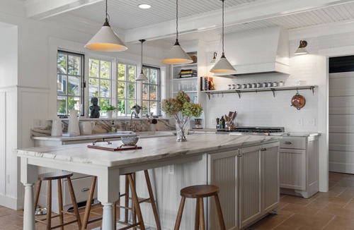 Forest Beach House | Lakeview Bliss - Beautifully Decorated Home! Close Private Beach!