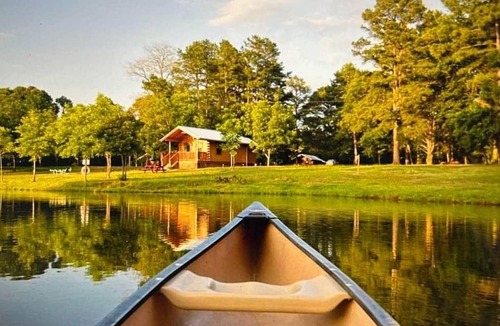 Daingerfield House | Lakeview Cabin Little Boy Blue