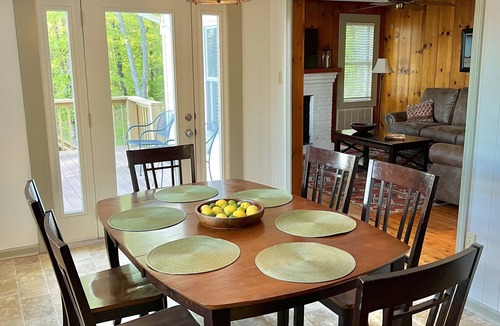 Benton Cottage | Lakeview Home on Kentucky Lake-Jonathan Creek, just off main Lake. Sleeps 6.