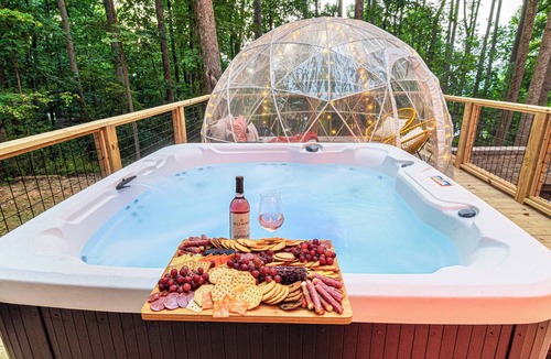 Candler House | Lamplighter House - Hot Tub, Firepit, Sauna & Games 15-min from Asheville, NC