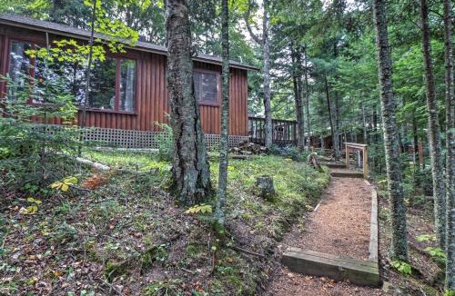 Land O Lakes House | Land O' Lakes Hideaway w/Boat Dock & Lake Views!