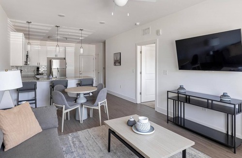 Athens Apartment | Landing | Amazing 1BD, Gym, Yoga Studio