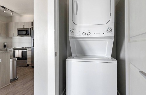Yamacraw Village Apartment | Landing | Amazing 1BD in Downtown