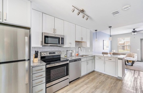 Northwest Pensacola Apartment | Landing | Amazing 3BD, Game Room, Rooftop Lounge