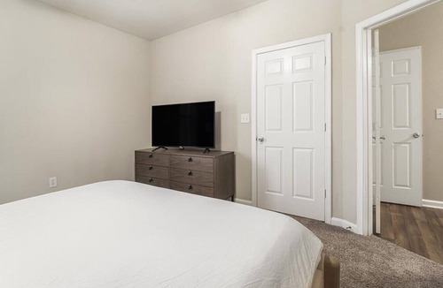 Greer Apartment | Landing at Crescent Park Commons - 1 Bedroom in Downtown Greer