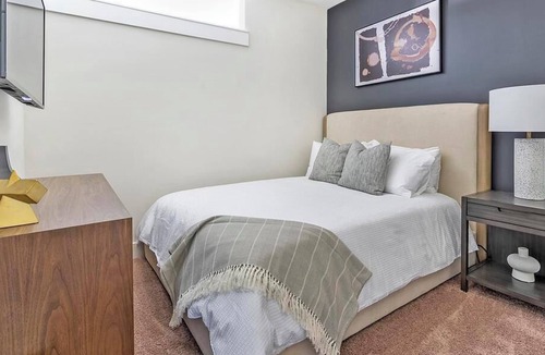 NoDa Apartment | Landing at Mercury NoDa - Studio in North Charlotte