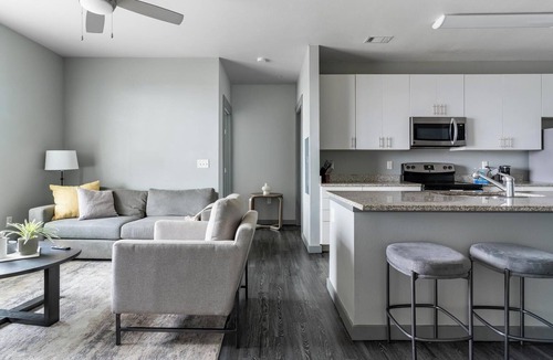 University District Apartment | Landing at The Nine @ Memphis - 3 Bedrooms in U.