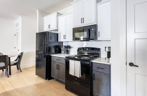 Asheville Apartment | Landing | Beautiful 1BD, Clubhouse, Gym