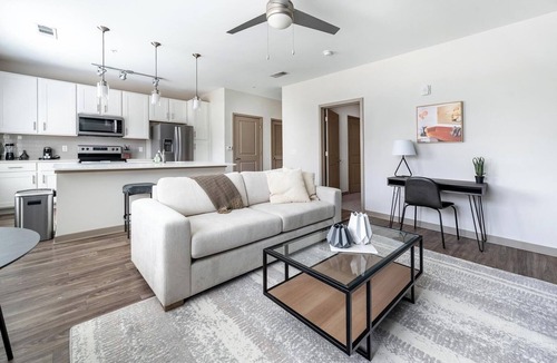 Knoxville Apartment | Landing | Beautiful 1BD, Clubhouse, Gym