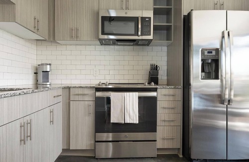 Yamacraw Village Apartment | Landing | Beautiful 1BD in Downtown