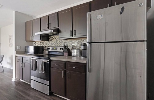 Stockbridge Apartment | Landing | Beautiful 2BD, Gym, Clubhouse