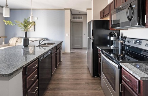 South Nashville Apartment | Landing | Beautiful 2BD, Pool, Clubhouse