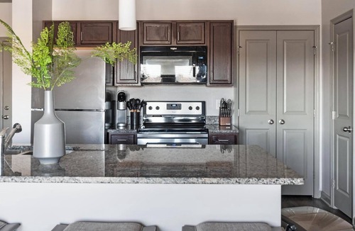 South Nashville Apartment | Landing | Beautiful 2BD, Pool, Clubhouse