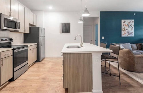 Cordova Apartment | Landing | Beautiful 2BD, Yoga Studio, Pool