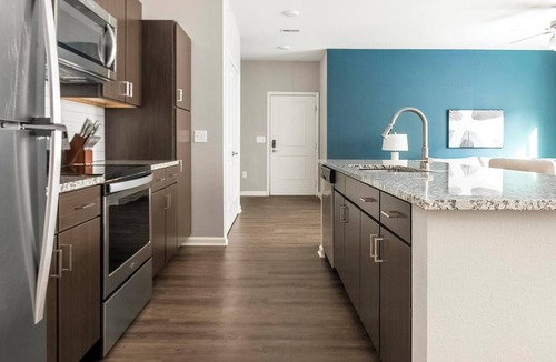 Chesterfield Apartment | Landing | Beautiful 1BD, Courtyard, Clubhouse