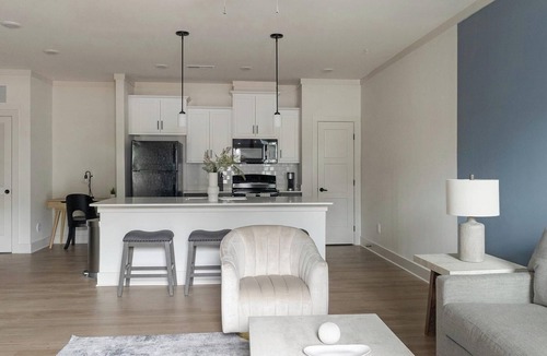 Asheville Apartment | Landing | Chic 1BD, Clubhouse, Gym