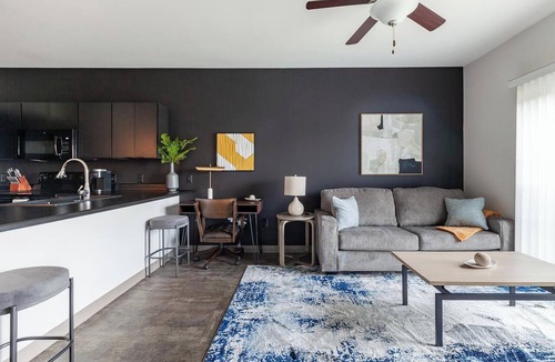Springfield Apartment | Landing | Chic 1BD, Courtyard