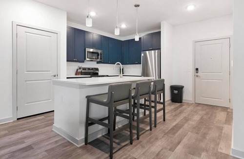 Huntsville Apartment | Landing | Chic 1BD, Gym, Yoga Studio