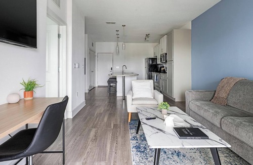 Venice Apartment | Landing | Chic 1BD, Pool, Clubhouse