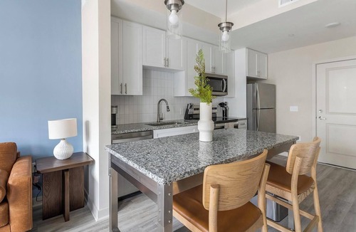 Daytona Beach Apartment | Landing | Chic 1BD, Courtyard, Gym