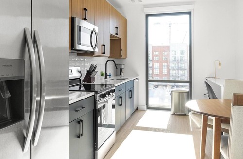 Charlotte Apartment | Landing | Chic Studio in Uptown Charlotte